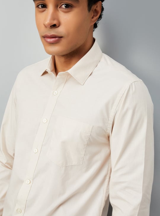 Men Solid Slim Fit Formal Shirt