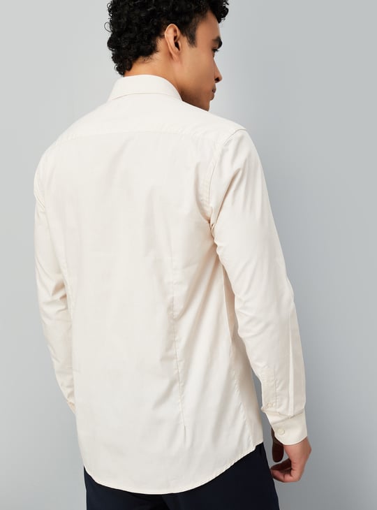 Men Solid Slim Fit Formal Shirt