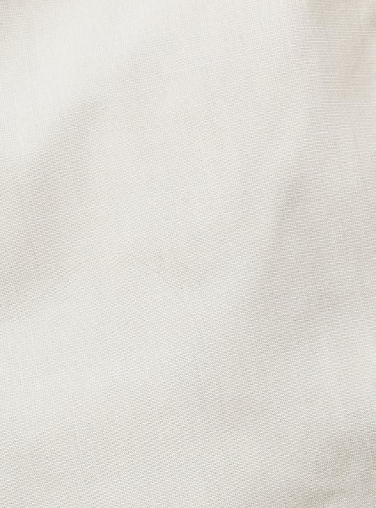 Men Solid Slim Fit Formal Shirt