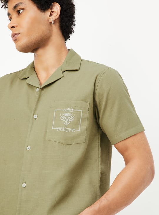 Men Back Embroidered Slim Fit Shirt