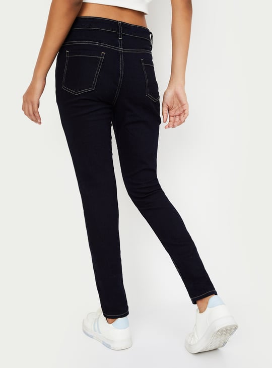 Women Solid Skinny Fit Jeans