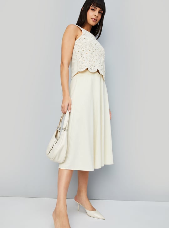 Women Solid A-line Belted skirt