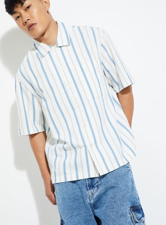 URB_N Men Striped Boxy Fit Shirt