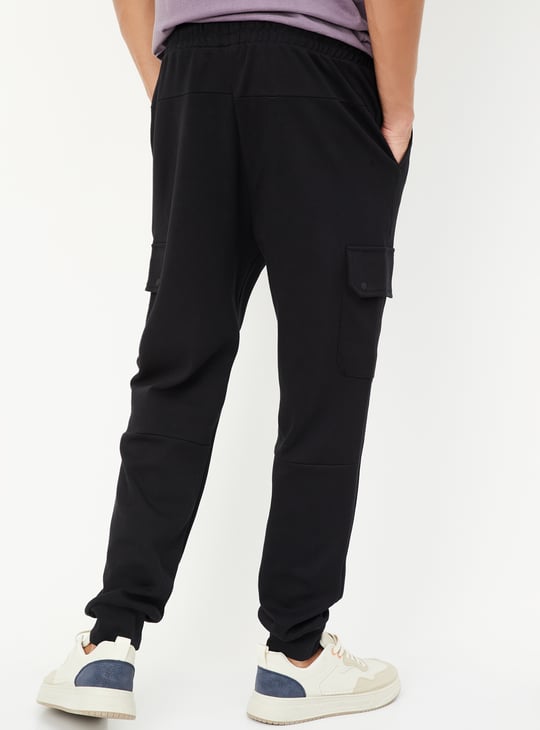 Men Regular Fit Cargo Joggers