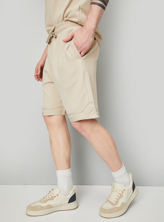 Men Textured Regular Fit Sports Shorts