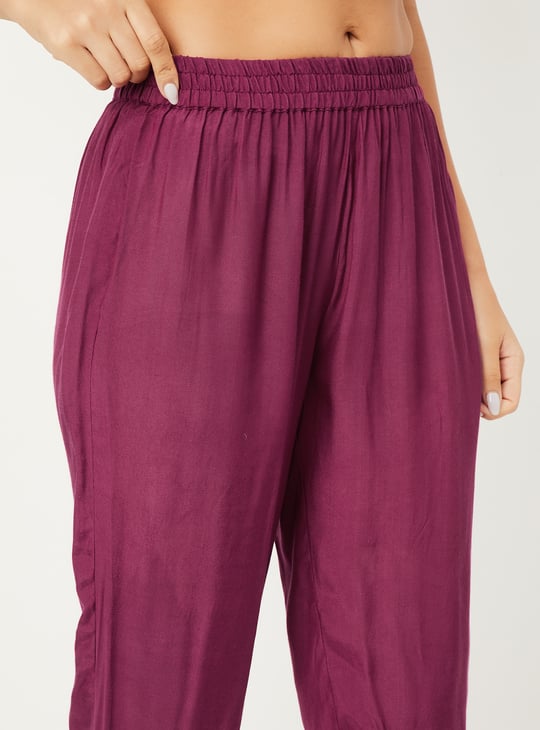 Women Embellished Straight Kurta Set