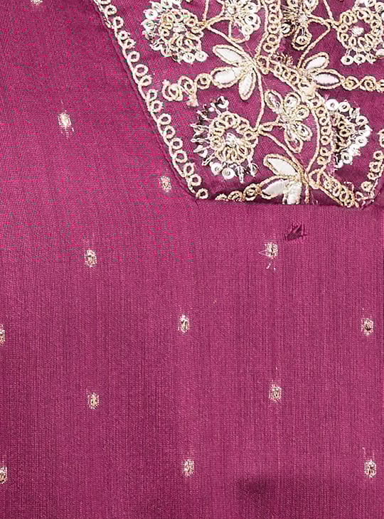 Women Embellished Straight Kurta Set