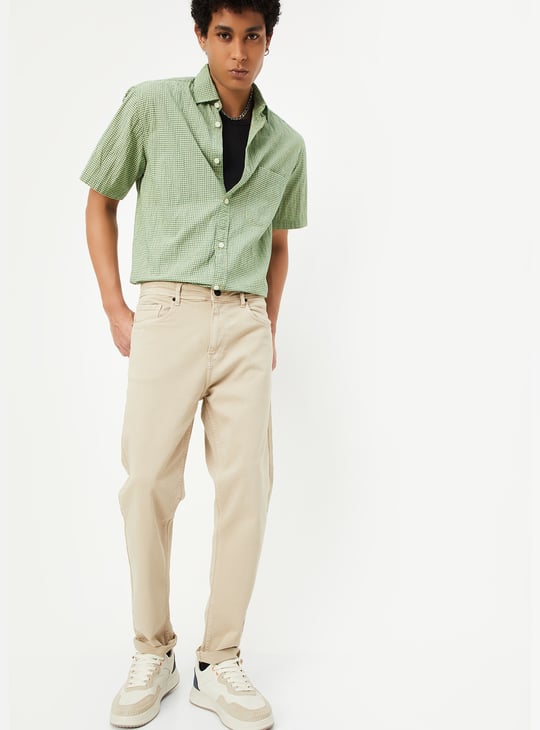 Men Carrot Fit Solid Jeans