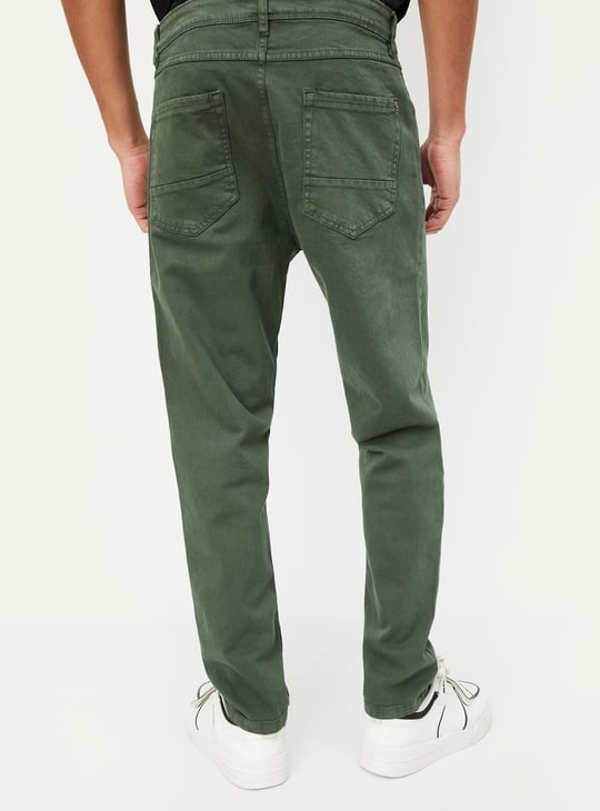 Men Carrot Fit Solid Jeans