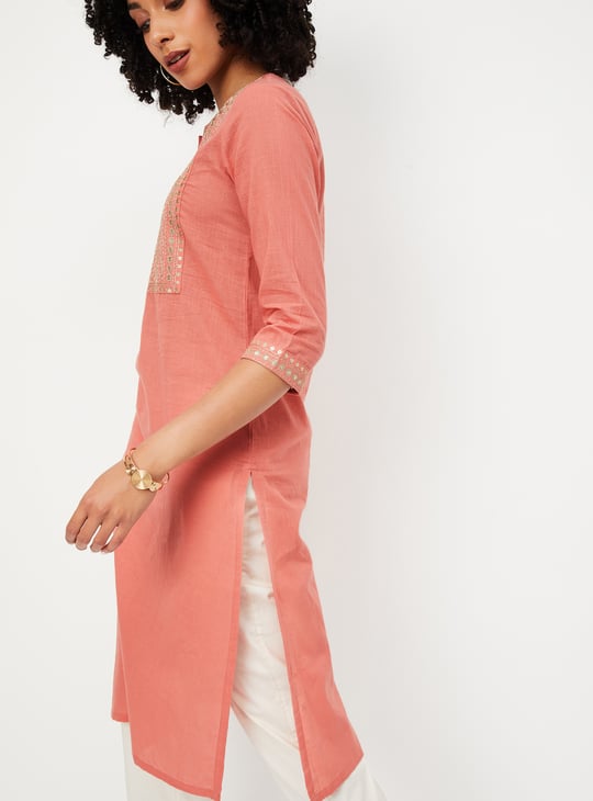 Women Yoke Embroidered Straight Kurta