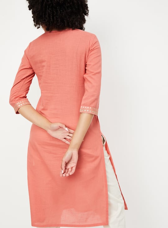 Women Yoke Embroidered Straight Kurta