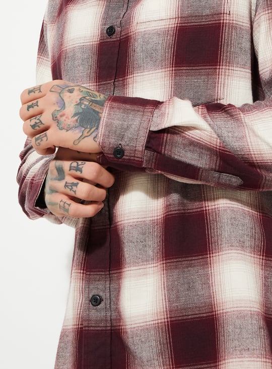 URB_N Men Checked Regular Fit Shirt