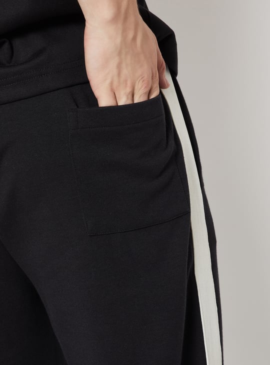 Men Side Taped Sports Track Pants