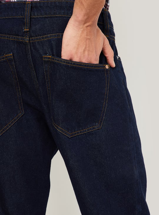 Men Solid Straight Fit Jeans
