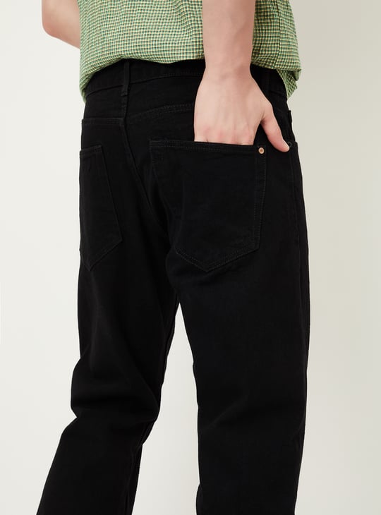 Men Solid Straight Fit Jeans