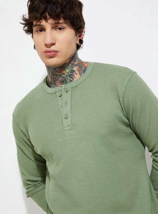 URB_N Men Textured T-shirt