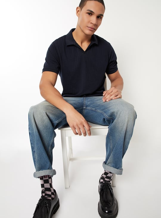 Men Textured Regular Fit Polo T-shirt