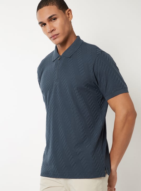 Men Textured Regular Fit Polo T-shirt