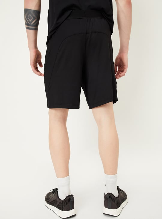 Men Textured Regular Fit Sports Shorts