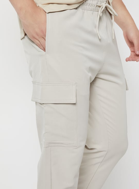 Men Solid Sports Cargo Joggers