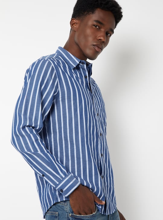 Men Striped Slim Fit Shirt
