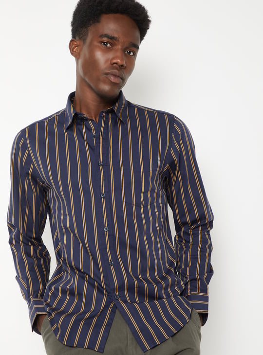Men Striped Slim Fit Shirt