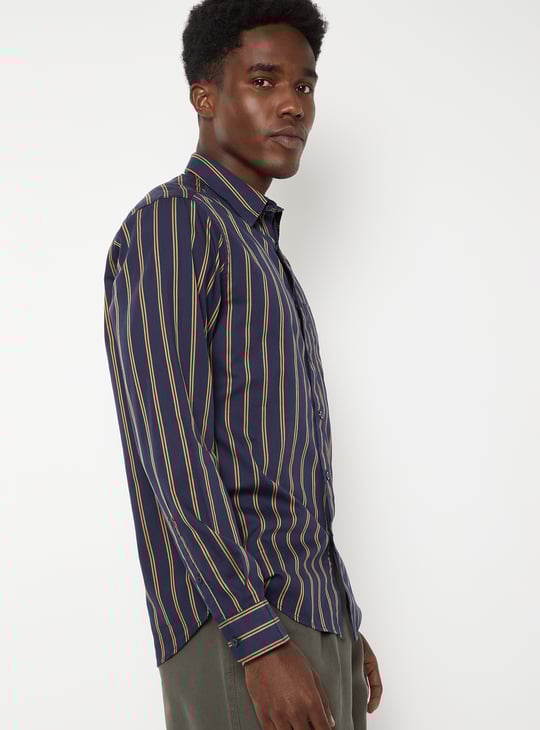 Men Striped Slim Fit Shirt