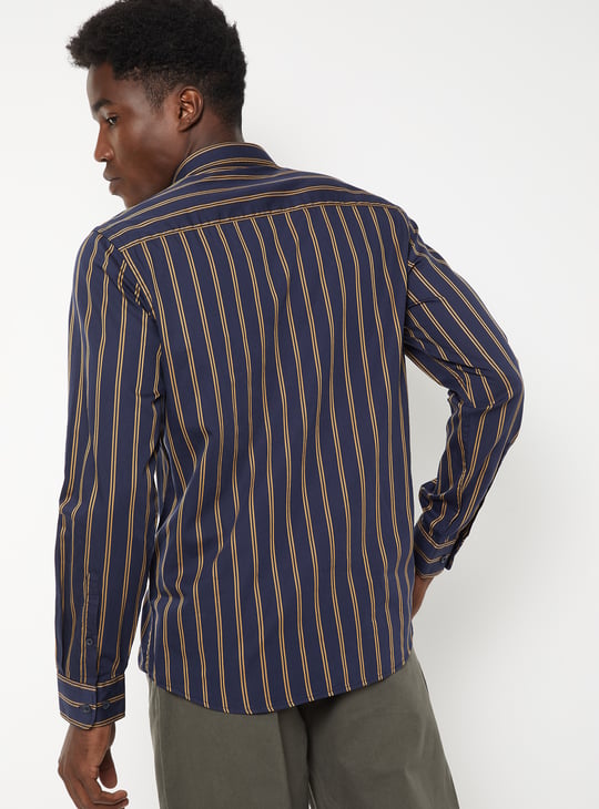 Men Striped Slim Fit Shirt