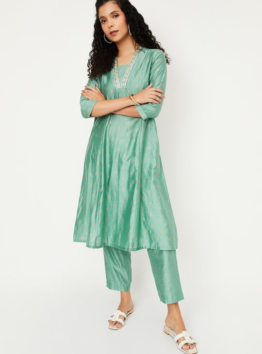 Women Embroidered Kalidar Kurta Set