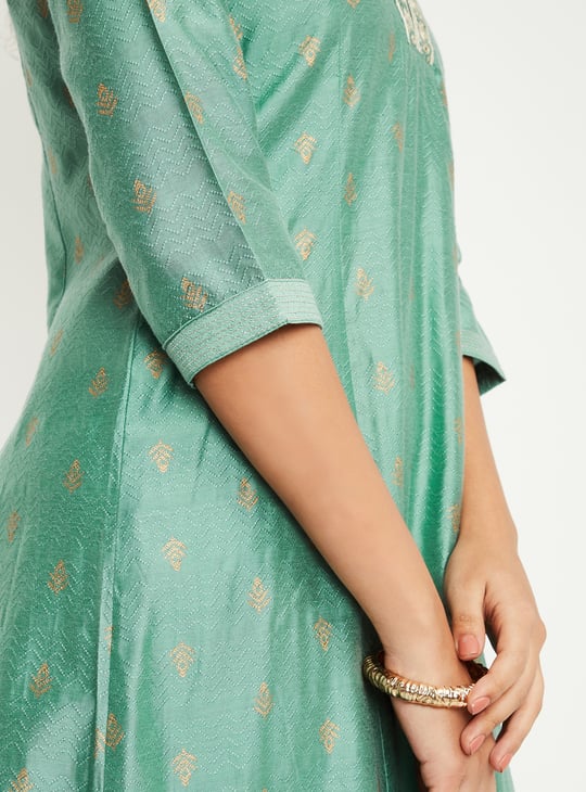 Women Embroidered Kalidar Kurta Set