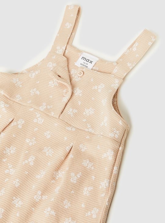 Girls Printed Dungarees with T-shirt