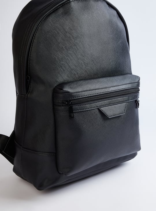 Men Textured Backpack