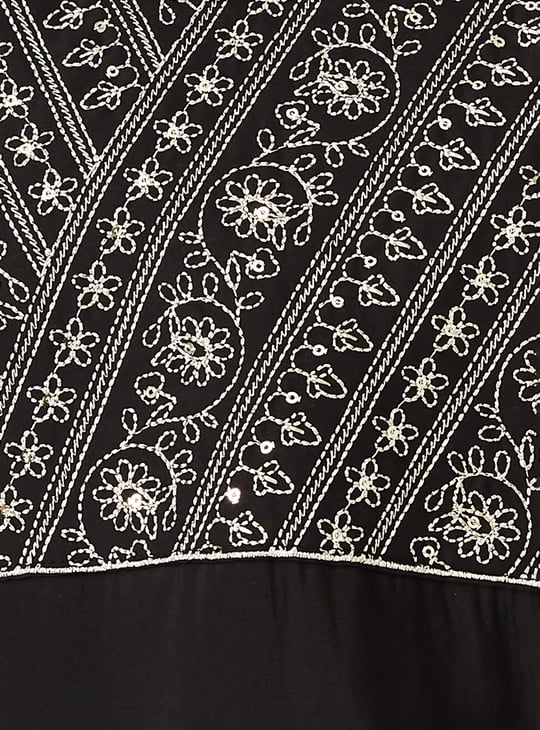 Women Embroidered Straight Kurta Set