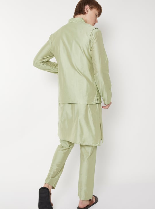 Men Embroidered Straight Kurta Set