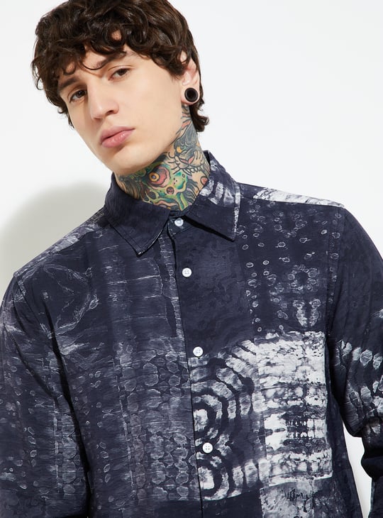 URB_N Men Printed Regular Fit Shirt