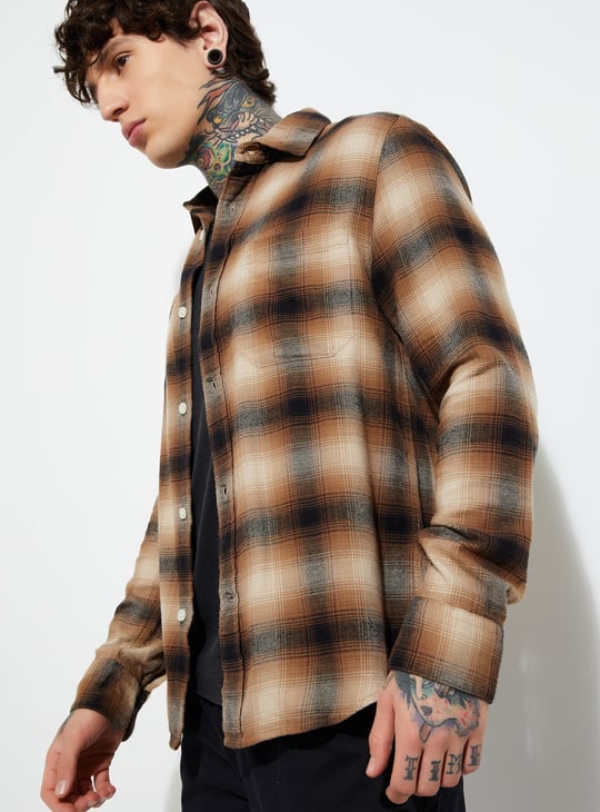 URB_N Men Checked Regular Fit Shirt