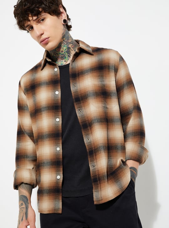 URB_N Men Checked Regular Fit Shirt