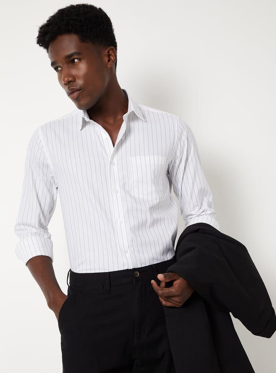 Men Striped Slim Fit Formal Shirt