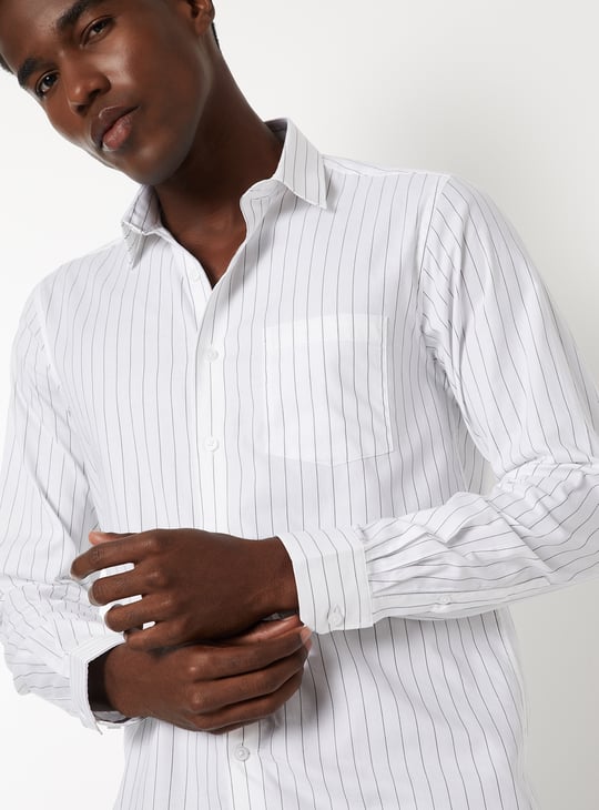 Men Striped Slim Fit Formal Shirt