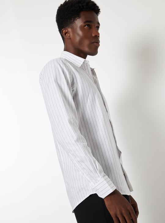 Men Striped Slim Fit Formal Shirt
