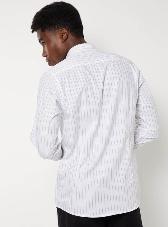 Men Striped Slim Fit Formal Shirt