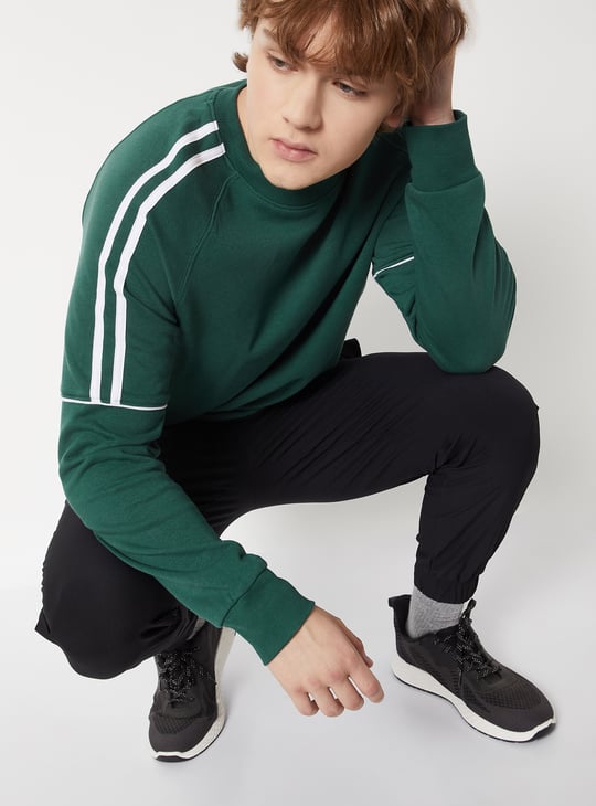Men Side Striped Sweatshirt
