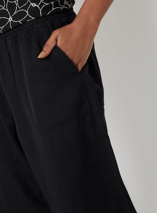 Women Textured Peg Trousers