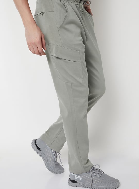 Men Solid Slim Fit Sports Cargo Track Pants