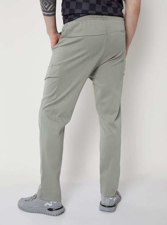 Men Solid Slim Fit Sports Cargo Track Pants