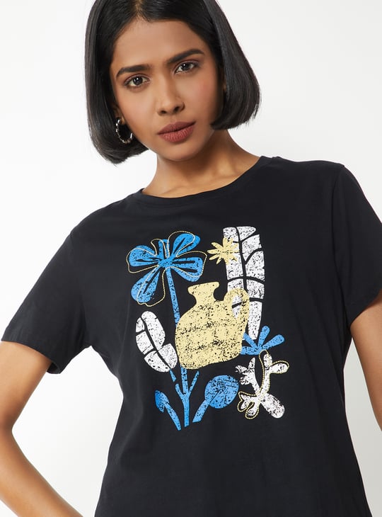 Women Graphic Print T-shirt
