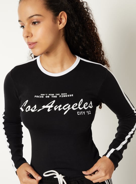 Women Printed Snug Fit Sports T-shirt