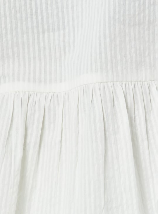 Women Seersucker Straight Kurta Set