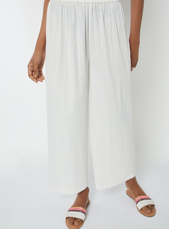 Women Seersucker Straight Kurta Set