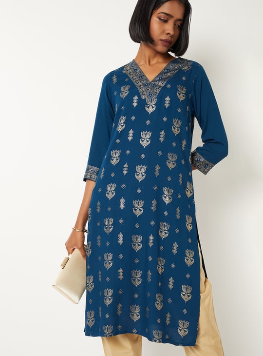 Women Foil Print Straight Kurta